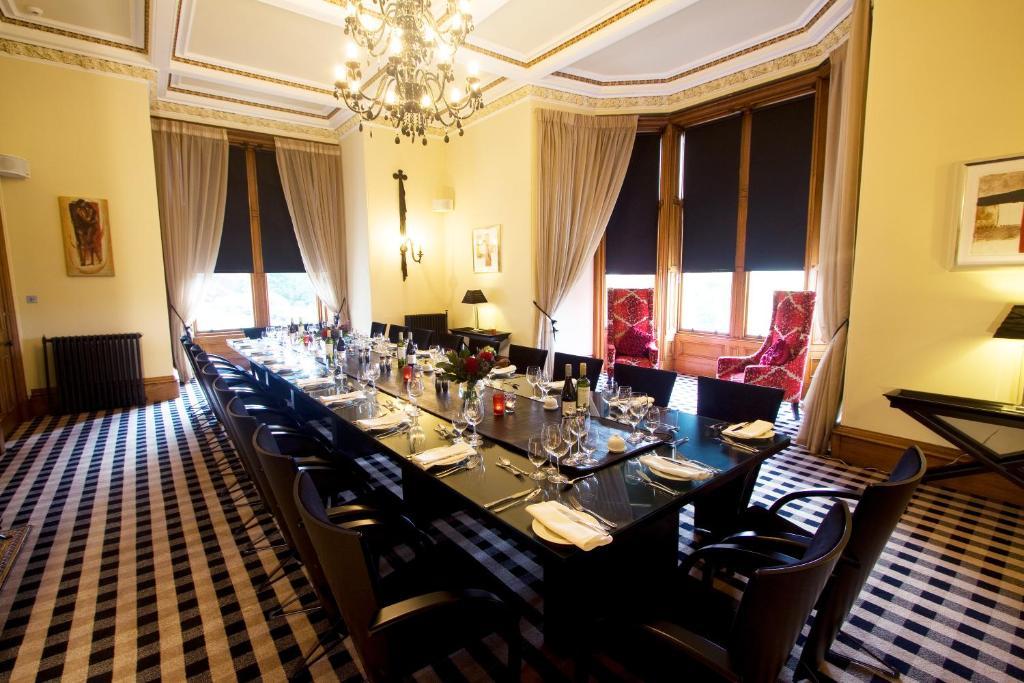 פורפאר Kinnettles Castle מראה חיצוני תמונה